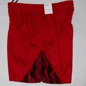 NWT, Women’s Bsktball Shorts, Size L